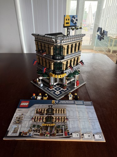 Lego city set 10211 grand - city,