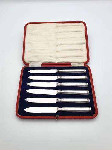 Lovely set silver handled - 6,