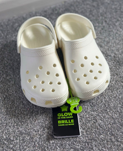 Crocs classic glow clog - crocs, kids
