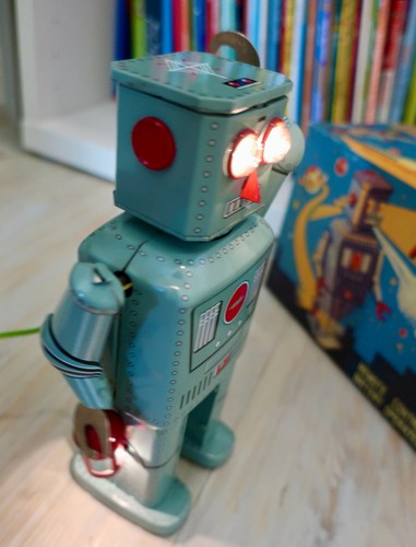 Vintage lantern robot linemar - vintage, robot.