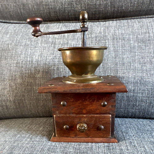Wooden manual hand crank - wooden,