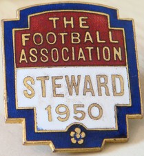 THE FOOTBALL ASSOCIATION 1950 STEWARD Badge Button hole fitting 26mm x 31mm