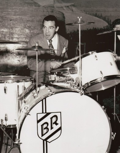 Buddy rich playing - playing, the