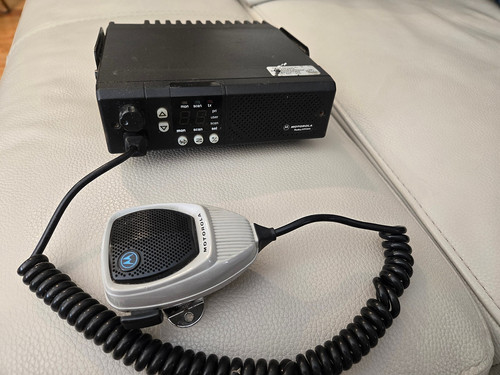 Motorola gm300 uhf - motorola,