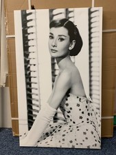 AUDREY HEPBURN ICONIC DRESS - FUNNY FACE MOVIE - CANVAS FRAMED PRINT 81cm x 49cm