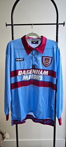 Vintage west ham united - united, pony