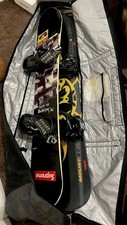 2x Snowboards w/ Bindings –