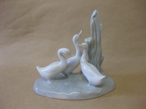 Nao figure ducks geese - geese, ~