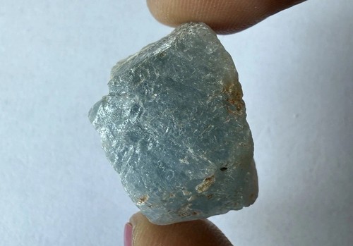 Natural blue sapphire - ct,