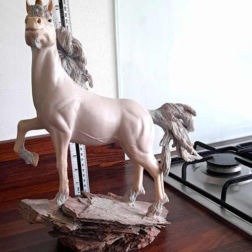 Unicorn ornament figurine - unicorn, on