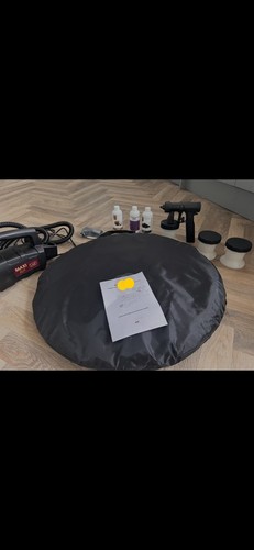 Spray tan machine and tent - machine,