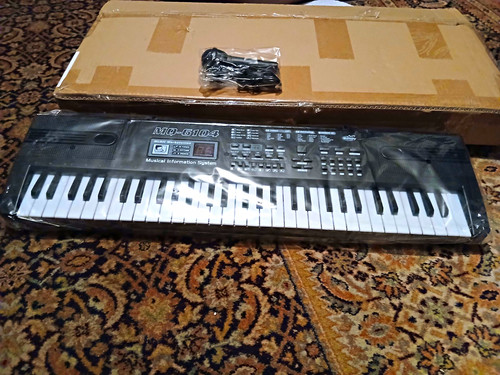 6104 key full size - mq-6104, 61-key