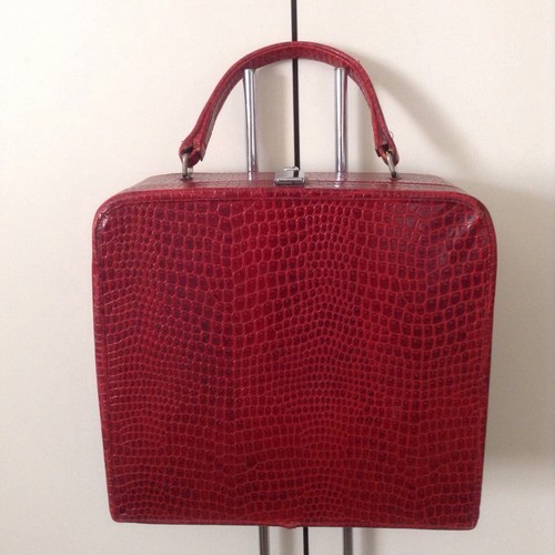 Vtg pukka faux - faux, croc?