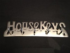 QUALITY CHROME SILVER HOUSE KEYS 5 HOOKS WALL KEY RACK HOLDER 2 SIZES + SCREWS