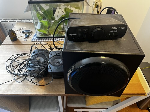 Logitech z906 thx - speakers, and