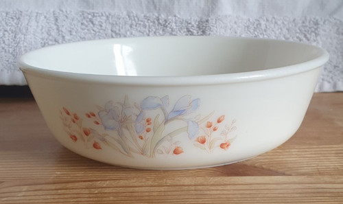 Vintage pyrex blue iris milk - iris,