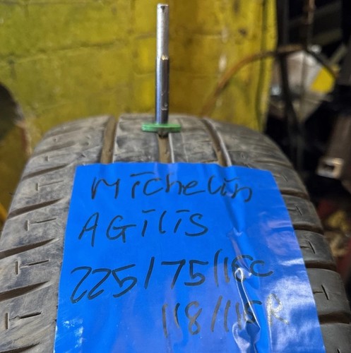 225 16c michelin agilis - 225/75/16c,