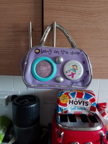 Vintage groovy chick radio - groovy,