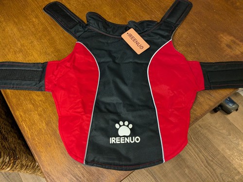 Dog coat bnwt inch - neck, to