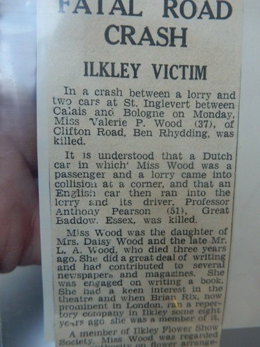 Clifton road ben rhydding - road,,