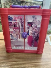 Vintage 1997 Barbie Pink Carry