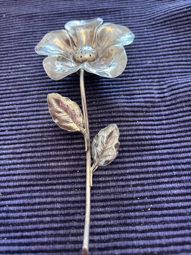 Silver pot pourri flower - silver,