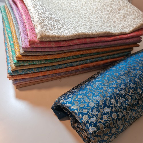 Floral paisley gold metallic - paisley,