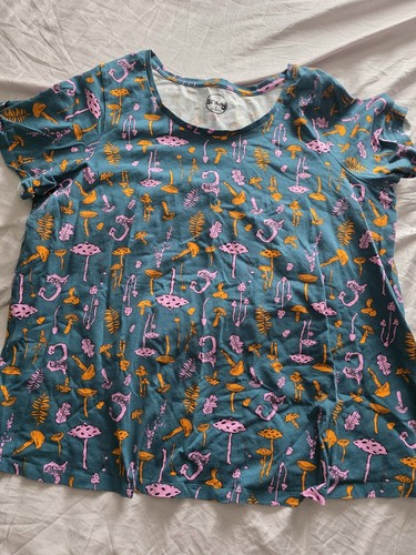 Snag size pyjama - size,