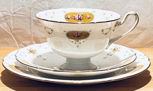 Shelley bone china trio - shelley,