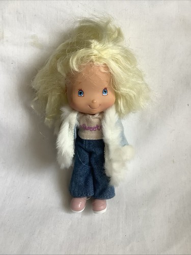Strawberry shortcake doll - strawberry,