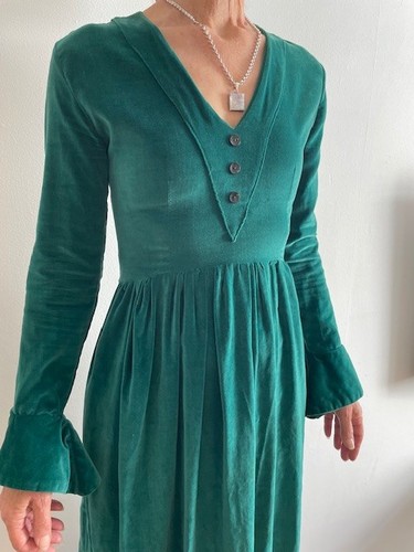 Laura ashley green - laura,