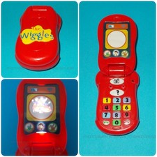 THE WIGGLES TOY TALKING LIGHT UP INTERACTIVE FLIP MOBILE TELEPHONE WITH SOUNDS