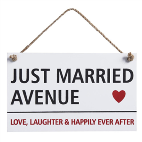 Just married avenue - just, hanging
