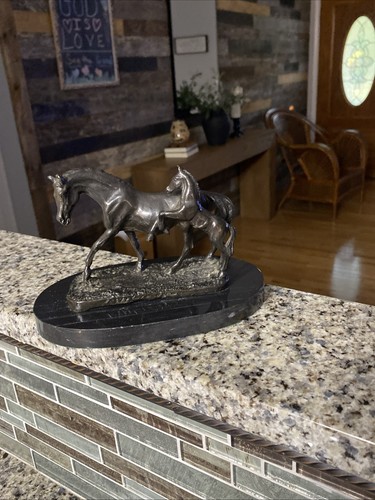 Solid bronze horse - bronze,
