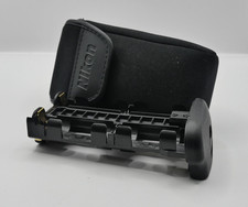 NIKON MS-D10 AA BATTERY HOLDER FOR MB-D10 D300 D700 BATTERY GRIP WITH POUCH 1863