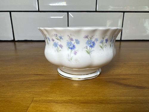 Royal albert memory lane bone - memory,