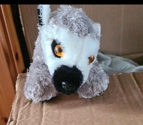 Aurora lemur plush - lemur,