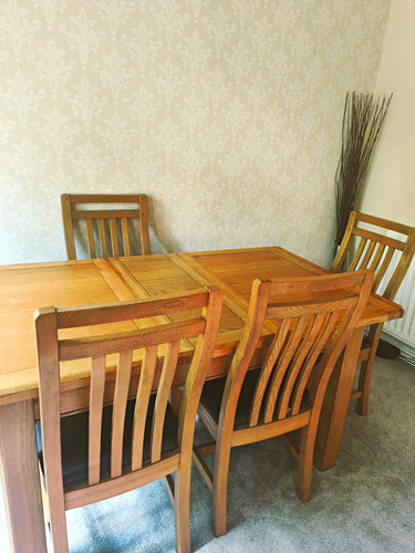 Extendable hard wood dining - hard,