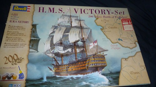 Plastic model ship revell - plastic, hms