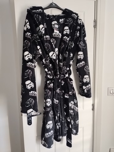 Bnwt official star wars - official, wars@tu