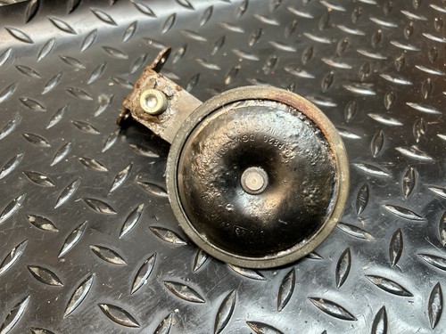 Triumph sprint st955i horn - triumph,