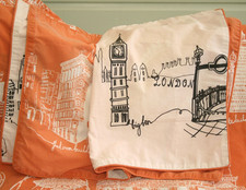 DEBENHAMS DOUBLE SIZE DUVET COVER, TWO PILLOWCASES, WORLD BUILDINGS, GOOD COND.