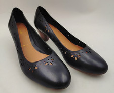 Clarks Ladies Shoes Black Leather Floral Cut Out Courts Wide Fit UK Size 6.5