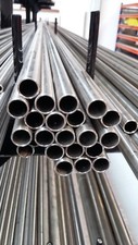 STAINLESS STEEL TUBE 1"OD X 16 SWG (1.6MM) 316 DULL POLISHED WELDED