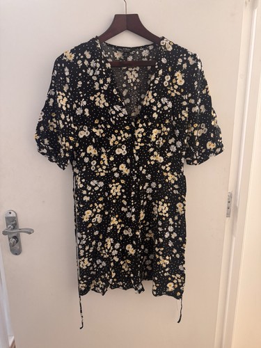 Black floral short sleeve mini - sleeve,