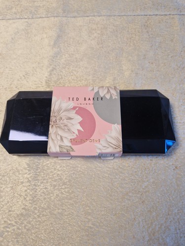 Brand new ted - new, eyeshadow
