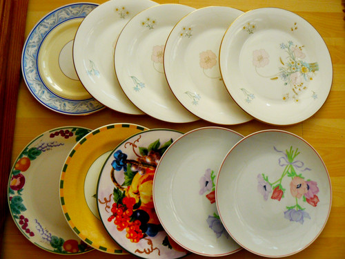 Vintage mismatched dinner - x,