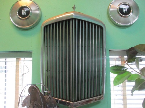 Bentley grille complete - grille,