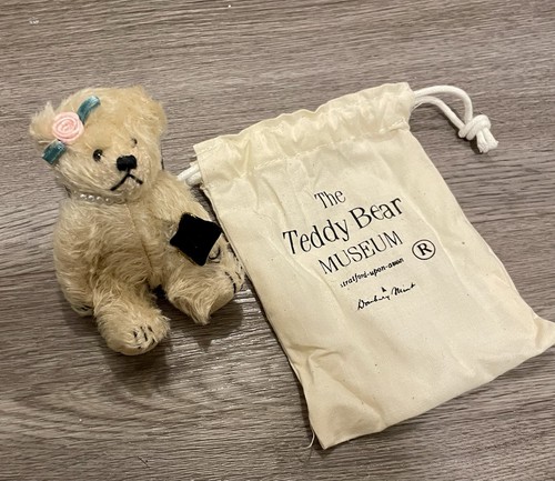 Teddy bear museum - teddy,