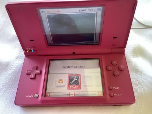 Nintendo dsi handheld system - dsi,